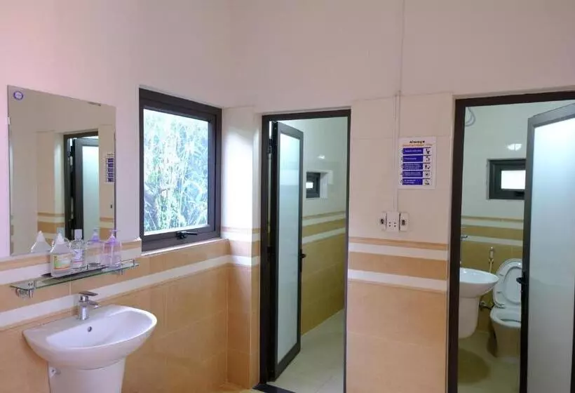 Ha Giang Hoppers Hostel And Tour