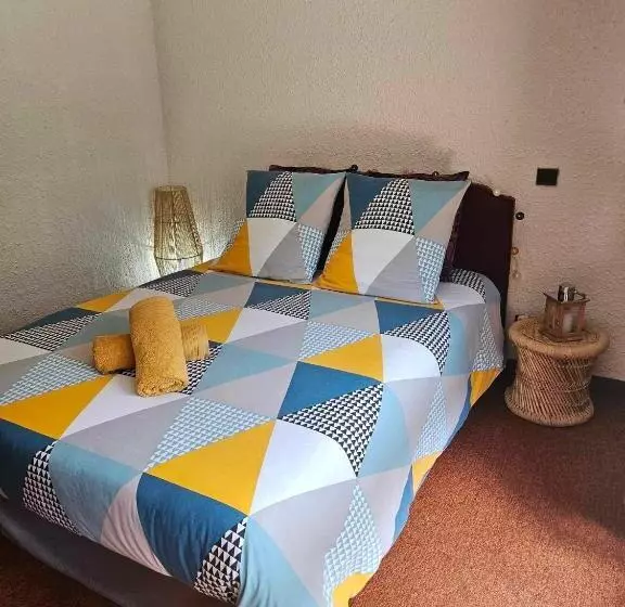 ホテル Cinéma, Chambre Privée Au Le Refuge Du Phoenix