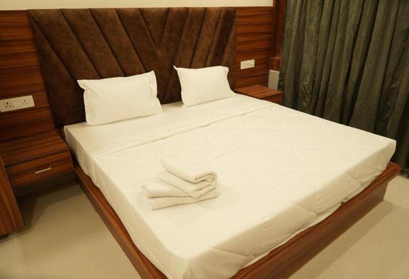 ホテル O Dev Paradise