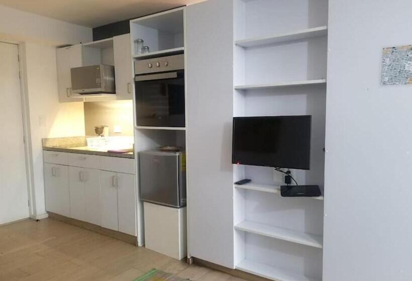 Отель New! City Gem 247 Door Security Zcalo 4 Blocks