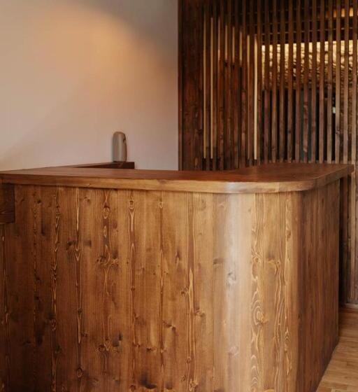 Отель Tres Portas