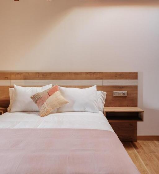 Отель Tres Portas