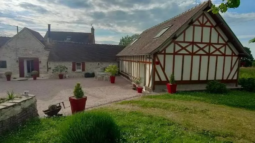 Majatalo Les Lys Jolie Suite Parentale Privative Deux Adultes Avec Sdd