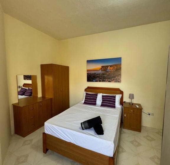 پانسیون Tigrija Apartment By The Nest