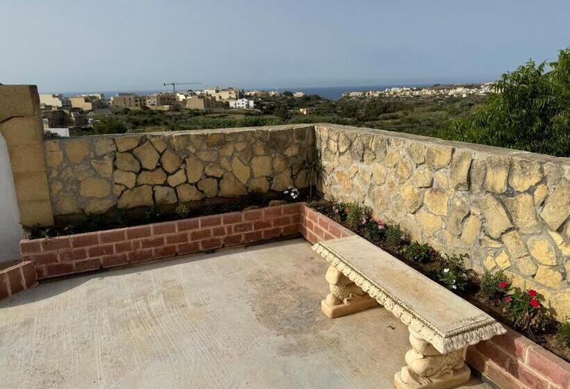 پانسیون Tigrija Apartment By The Nest