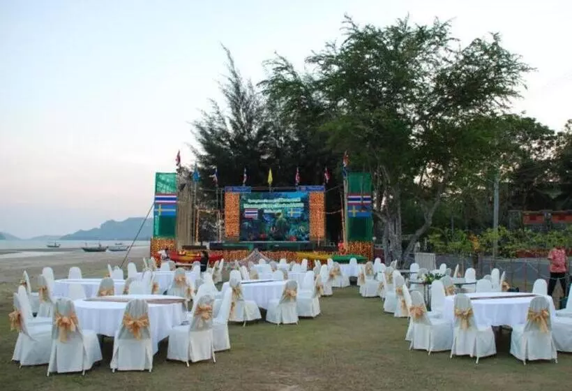 Privacy Beach Resort & Spa