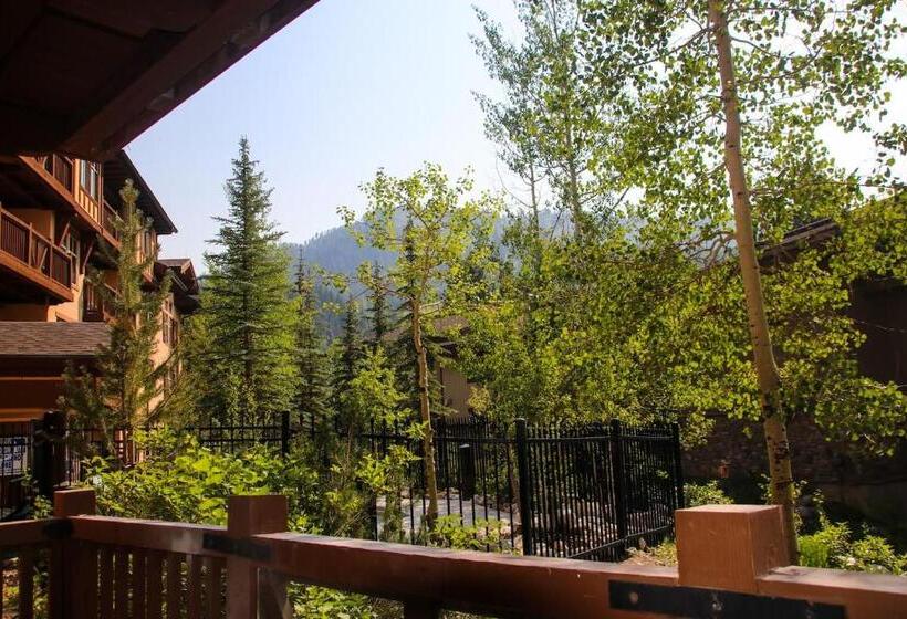 استراحتگاه Deluxe Solitude Mountain Ski In Out 2bd 2ba Condo
