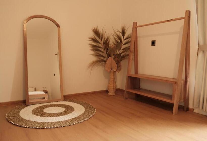 Szálló Alora House Lombok Tete Batu