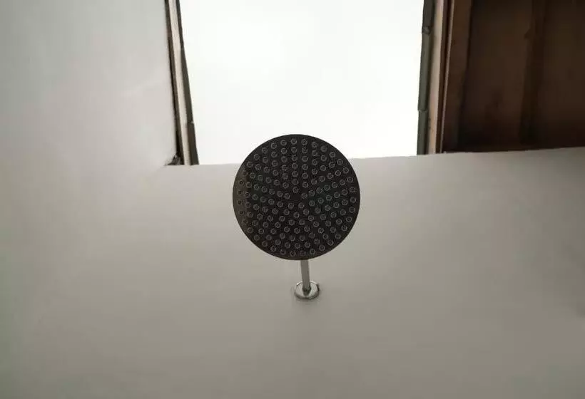 ユースホステル Alora House Lombok Tete Batu