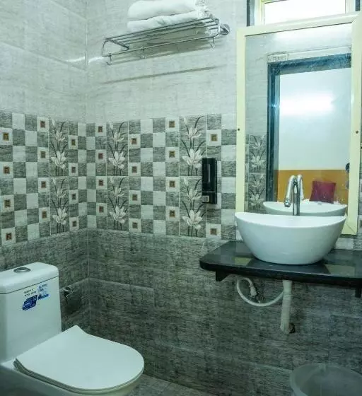 ホテル Pednekar Plaza Inn