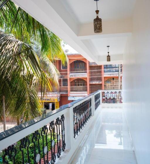 Отель Pednekar Plaza Inn