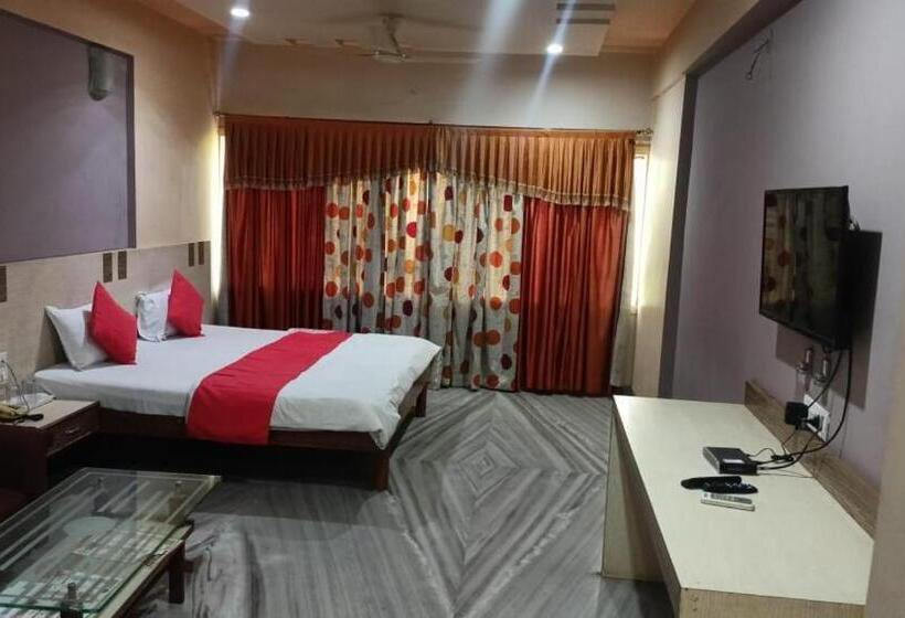 ホテル Shri Krishn