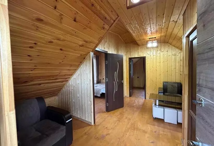 ペンション Mak Guest House