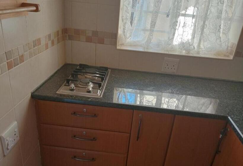 ペンション Moonlight Guest House