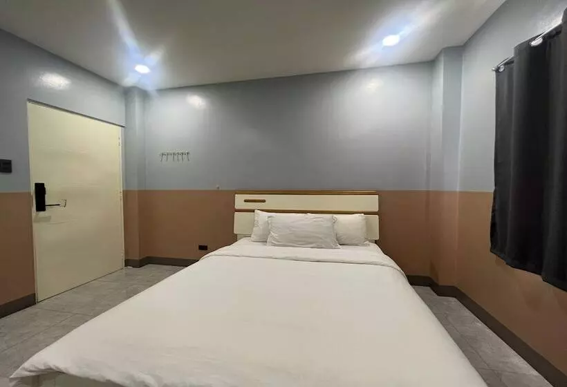 Qingqing Hotel Pasay Manila Near Moa
