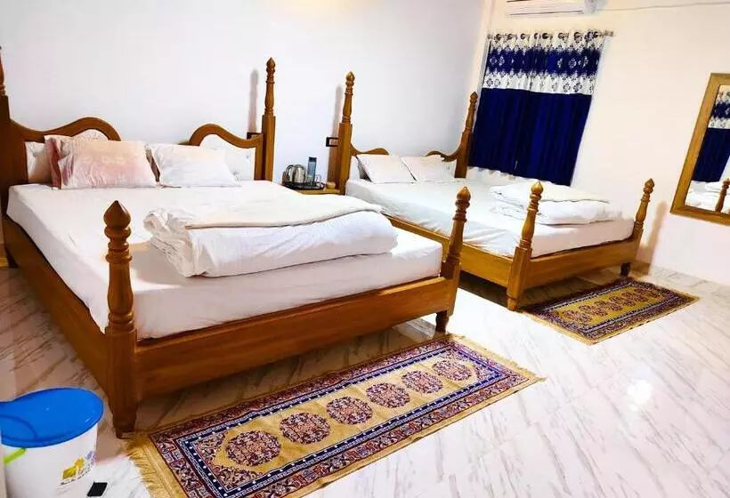 リゾートホテル Sundarban Beckons