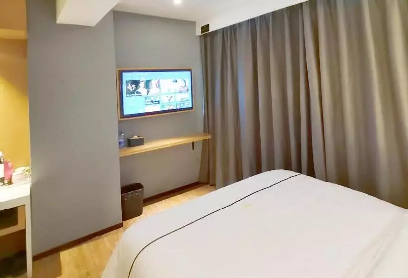 蓝尔兹酒店深圳华强路地铁站店
