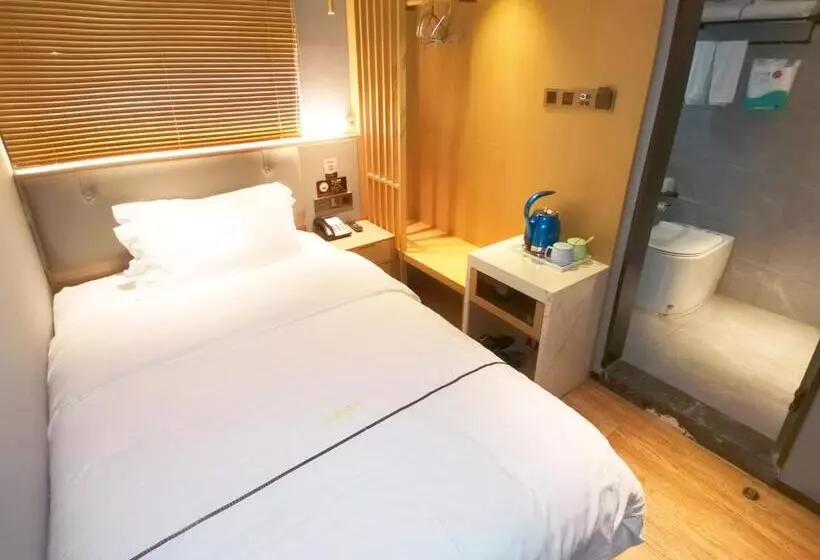 蓝尔兹酒店深圳华强路地铁站店