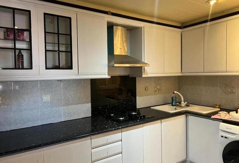 هاستل Private Double Room In A Shared Penthouse With Patios