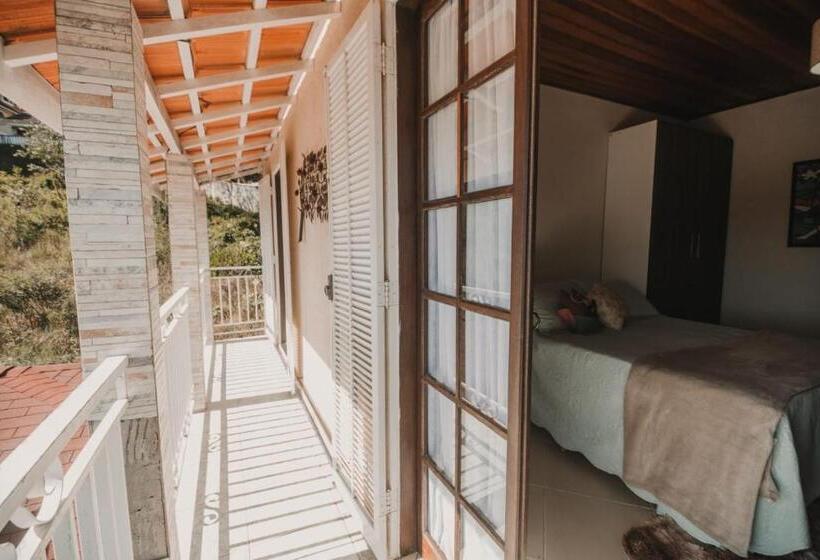 הוסטל Portal Flores Suítes