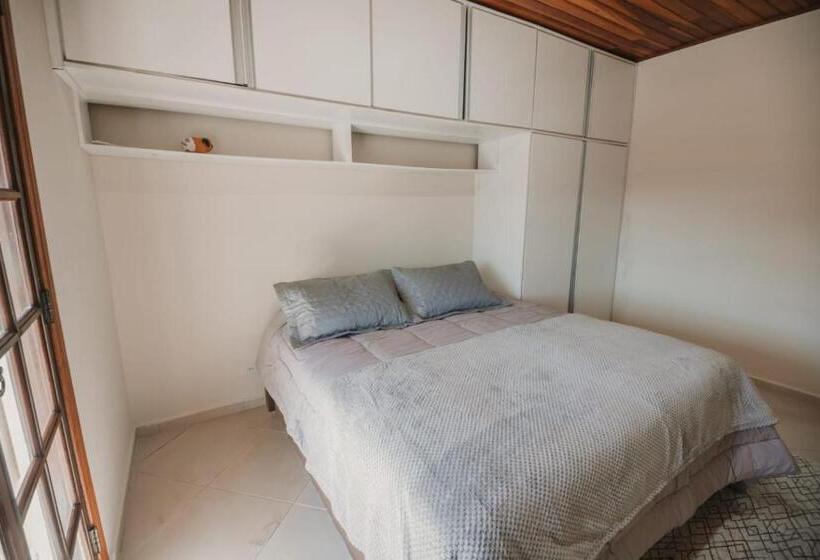 הוסטל Portal Flores Suítes