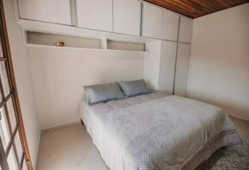 Retkeilymaja Portal Flores Suítes