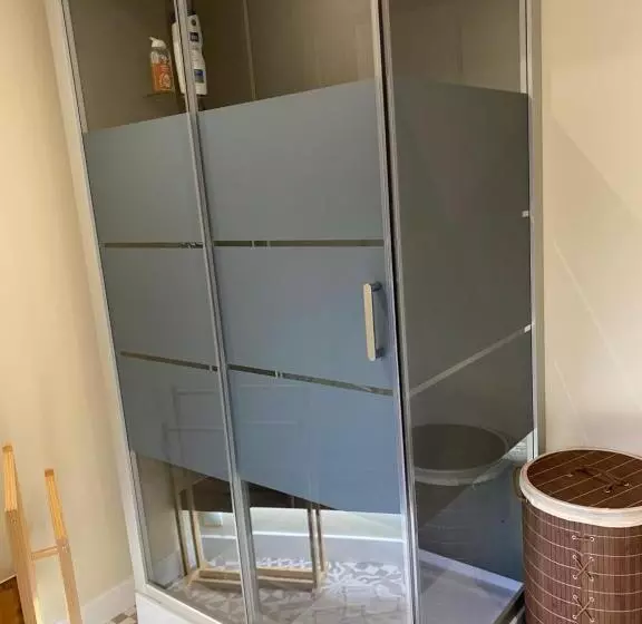 Aamiaismajoitus (B&B) Chez Marie Et Angel