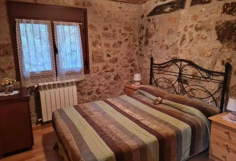 ベッドアンドブレックファースト La Casa Encantada Guest House