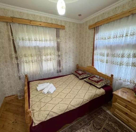 تختخواب و صبحانه Qoşa Bulaq Oğuz