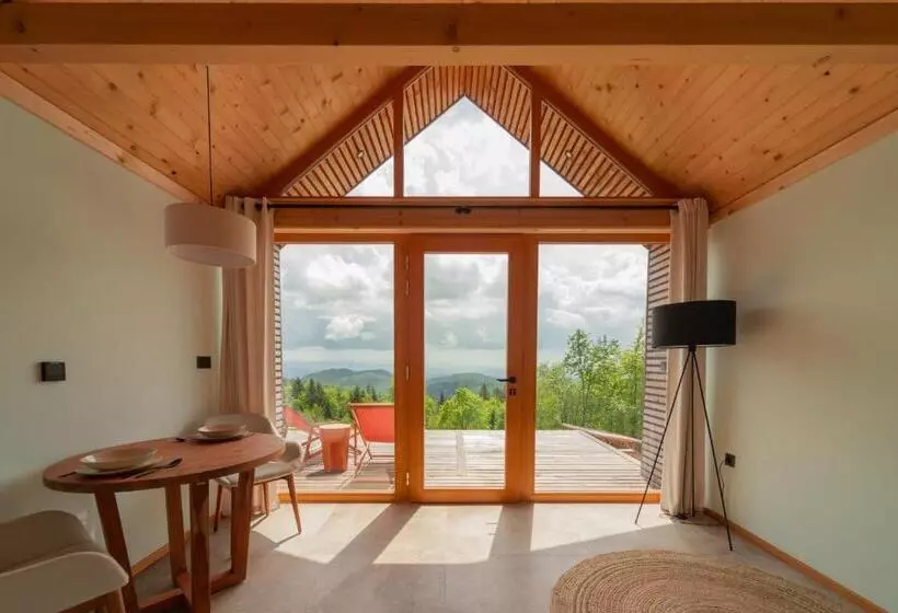 Aamiaismajoitus (B&B) Glamping Zarja, Vipava Valley