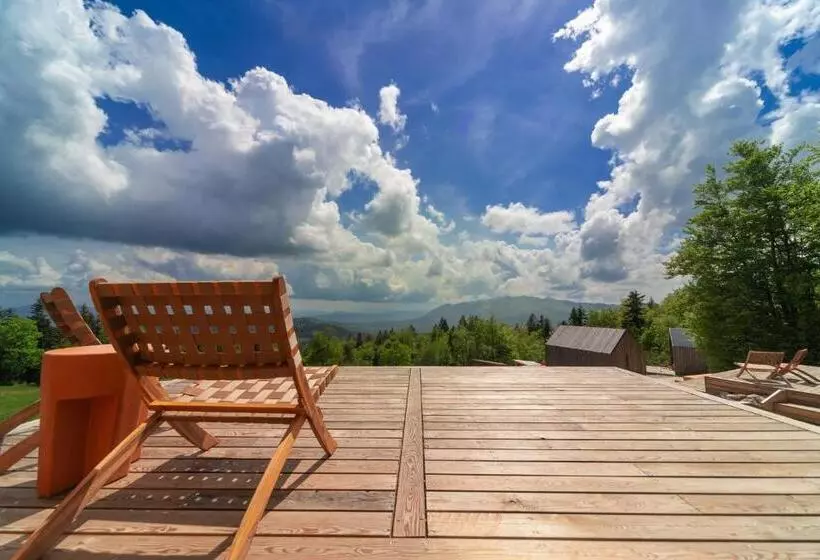 Aamiaismajoitus (B&B) Glamping Zarja, Vipava Valley