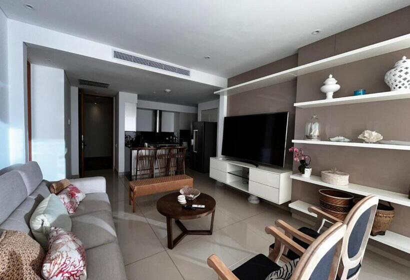 Luxury Residences Close To The Old City By Parceros Group