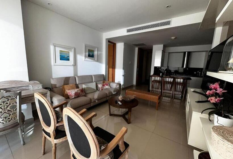 Luxury Residences Close To The Old City By Parceros Group