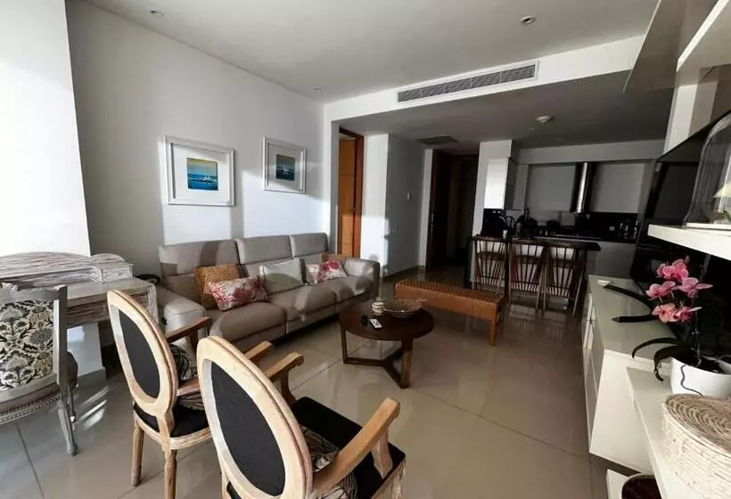 Luxury Residences Close To The Old City By Parceros Group