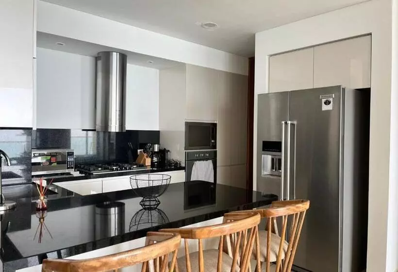 Luxury Residences Close To The Old City By Parceros Group