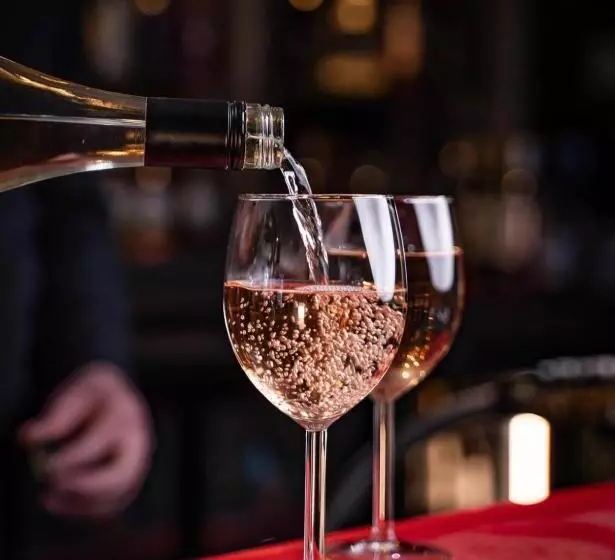 Deira Hotel & Apartments