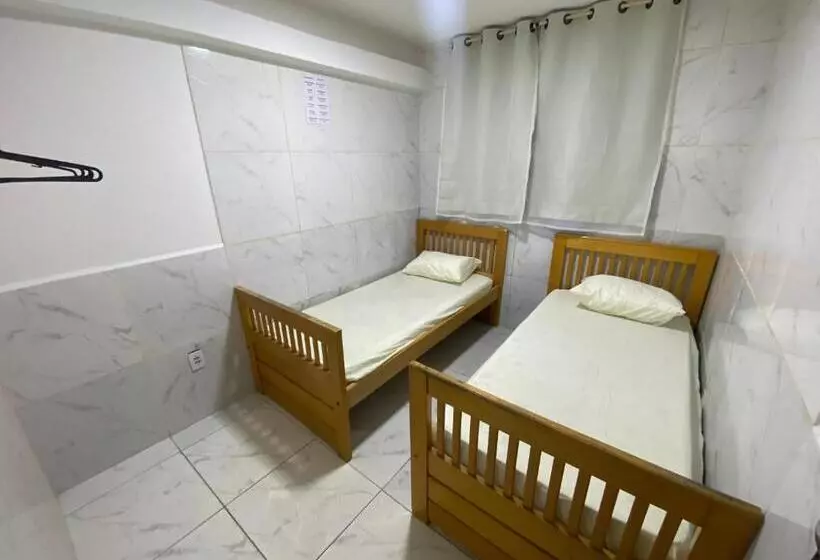 Hostel Da 18