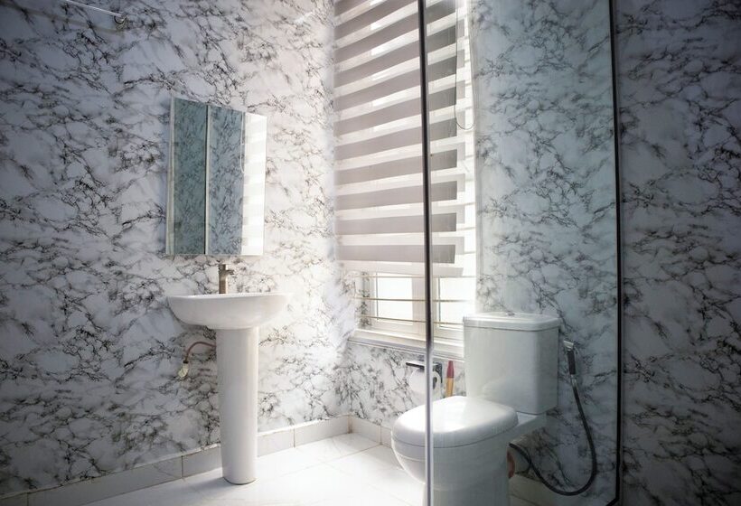 هتل Kyeston Apartment