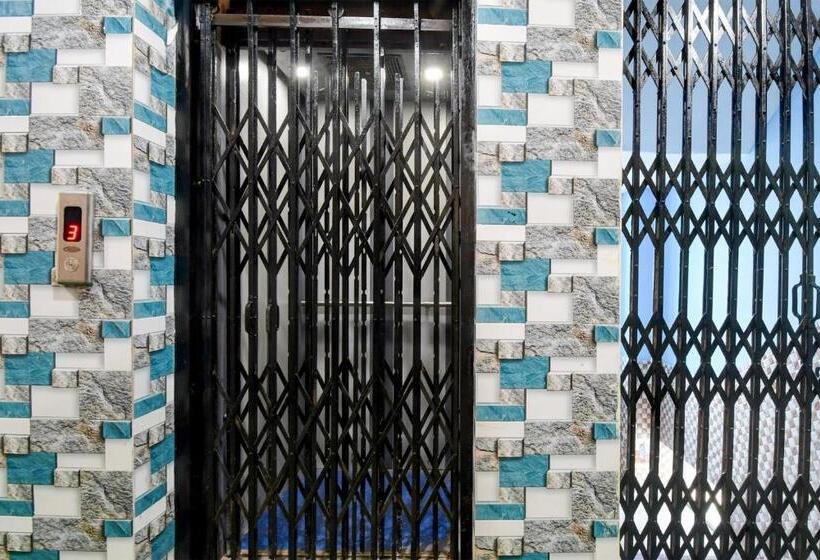 Hotelli Oyo The Capital Prestige