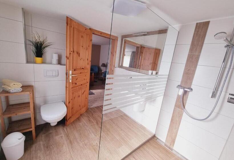 호텔 Pension & Wirtshaus   Tun Eikkoter   Kobel Iii