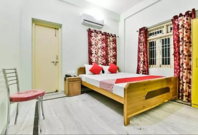 Hotel Subh Season