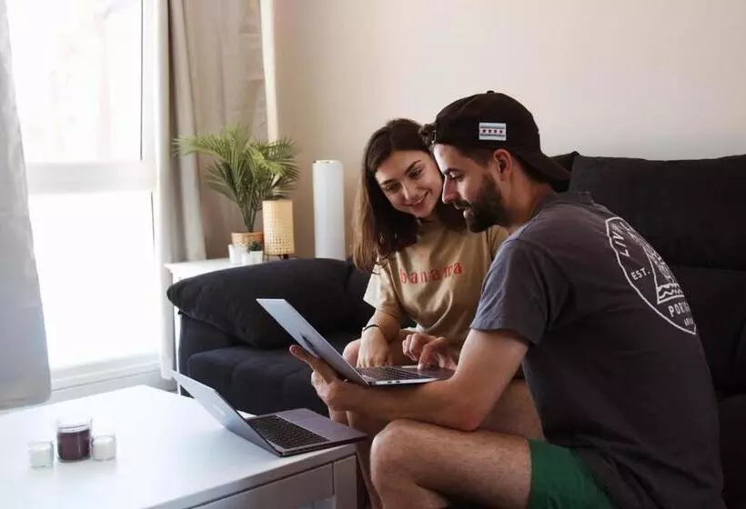 Majatalo Casa Roja   Rooms For Workations By Banama Coliving