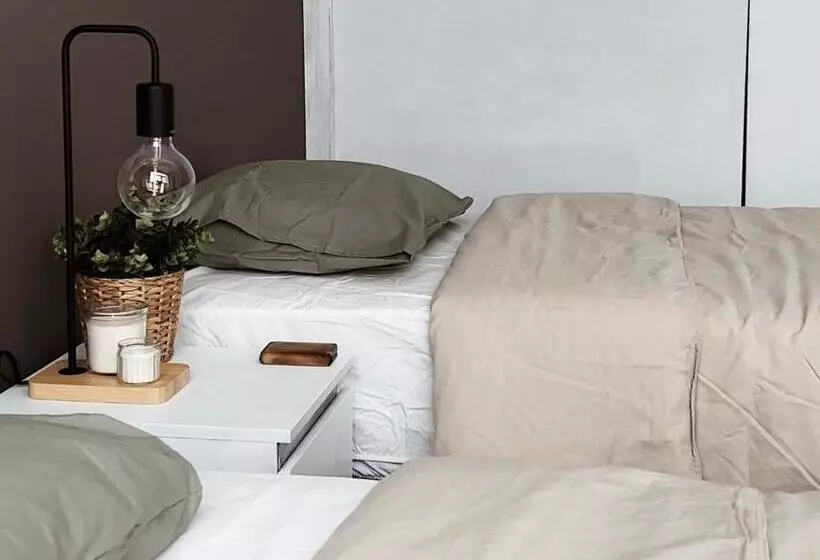 Majatalo Casa Roja   Rooms For Workations By Banama Coliving