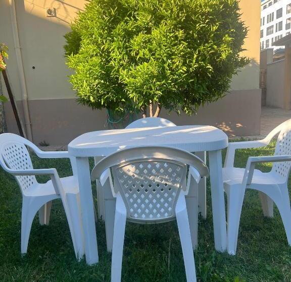 بنسيون Coral Home