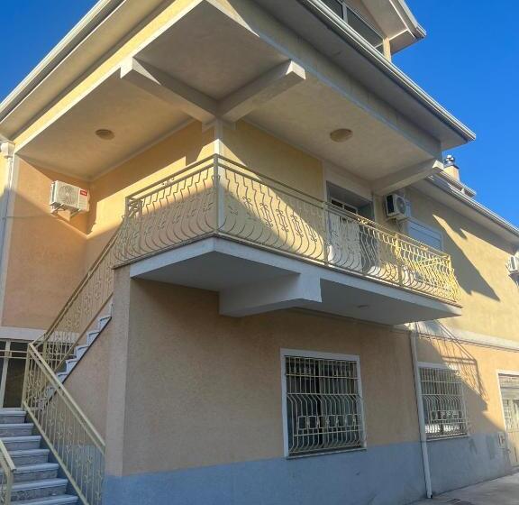 بنسيون Coral Home