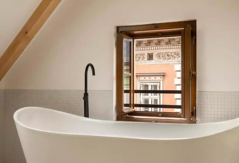 White Wolf Boutique Apartments