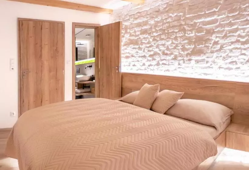 White Wolf Boutique Apartments