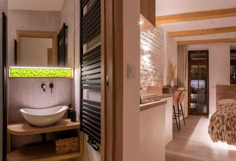 White Wolf Boutique Apartments