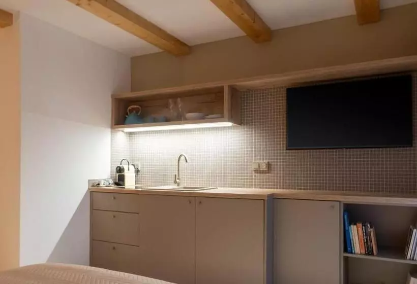 White Wolf Boutique Apartments