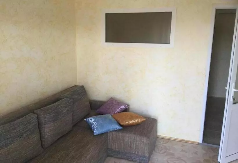 Cămin Aura